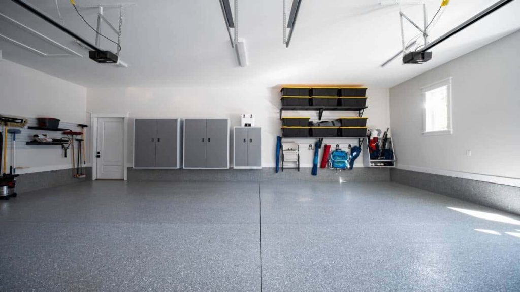 Isoleren van de garagevloer.